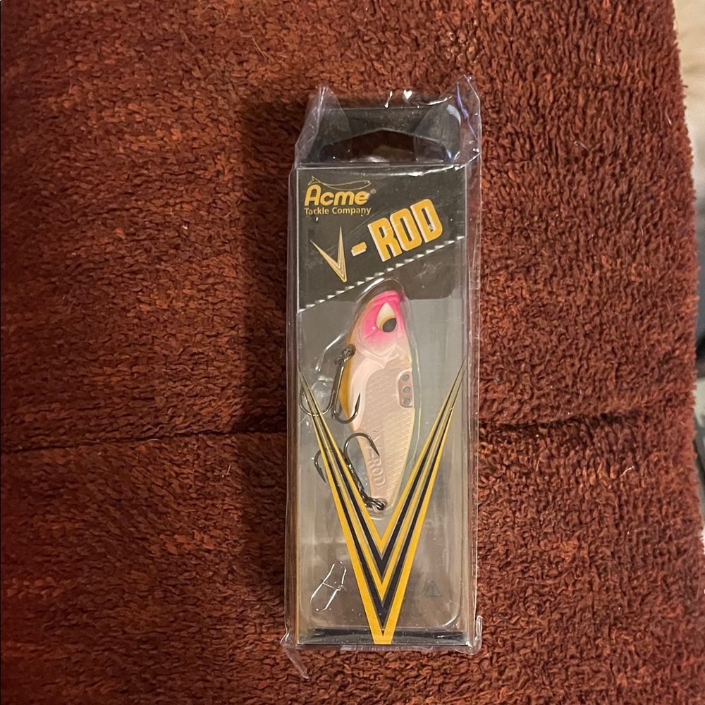 ACME V-ROD Pink and Gold Fishing Lure